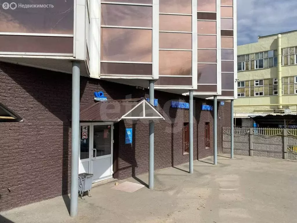 Торговая площадь (950 м) - Фото 2