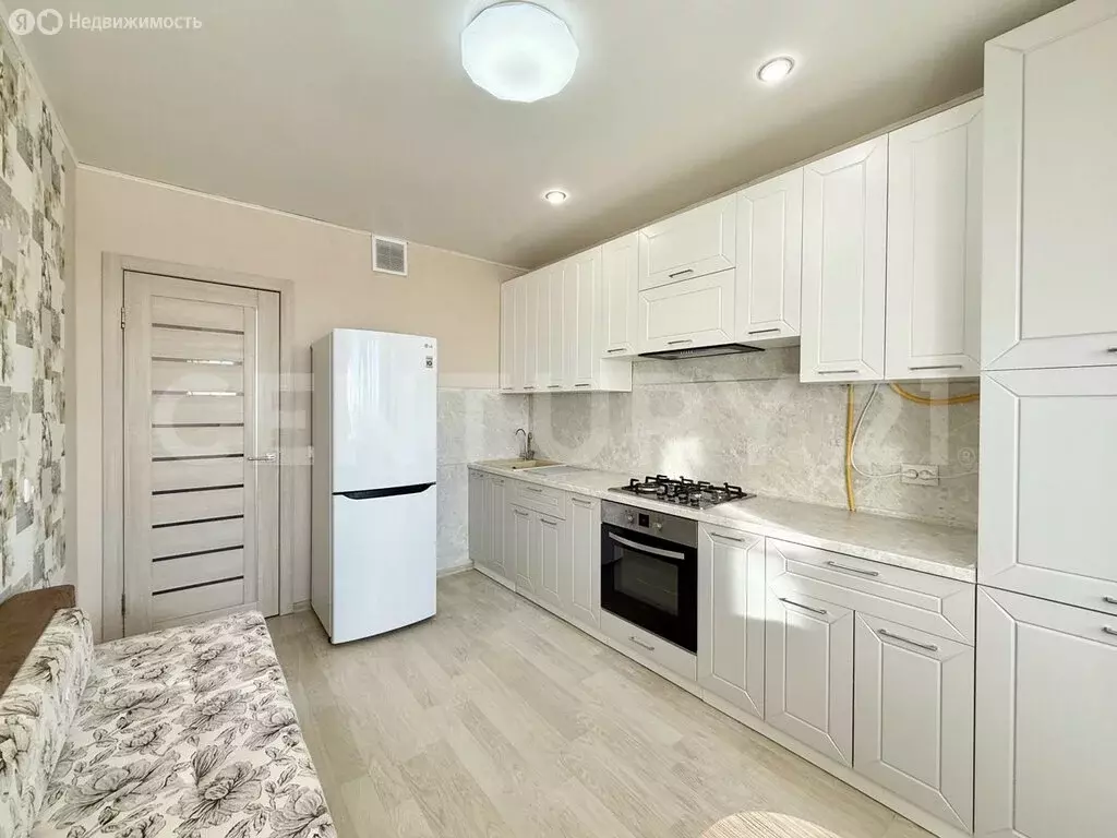 2-комнатная квартира: Чебоксары, улица Академика РАН Х.М. Миначева, 17 ... - Фото 1