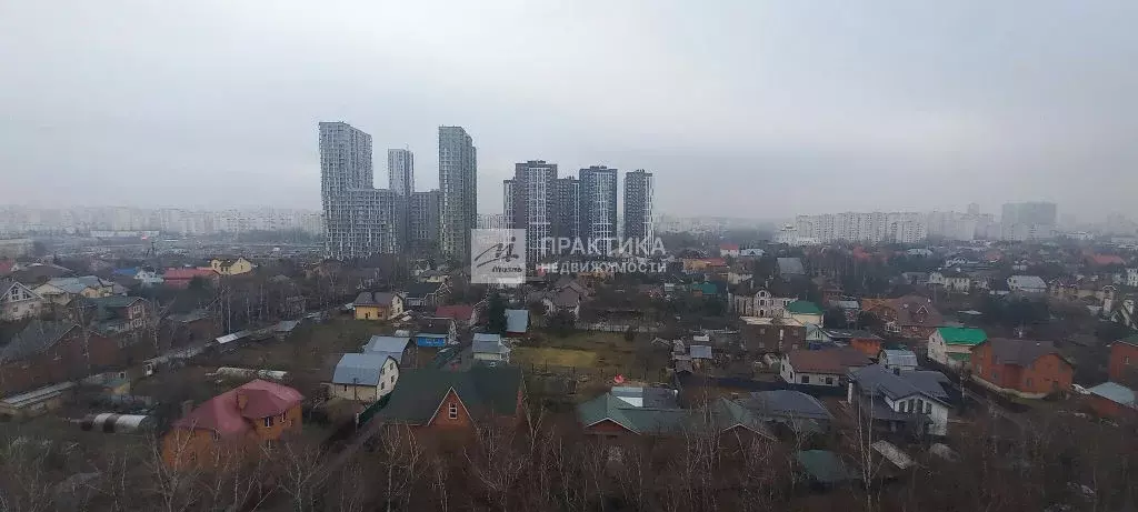 Продается 3-комнатная квартира - Фото 1