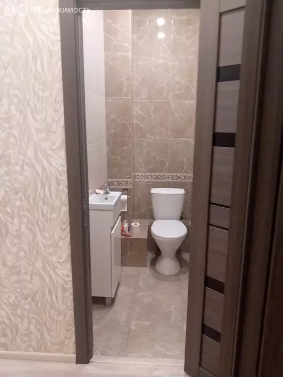 1-комнатная квартира: Абакан, улица Крылова, 46 (53 м) - Фото 2