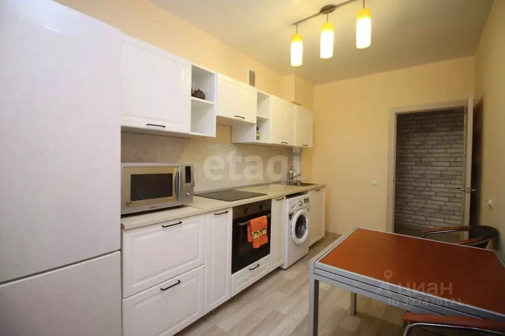 2-к кв. Тюменская область, Тюмень ул. Беляева, 33к2 (50.0 м) - Фото 2