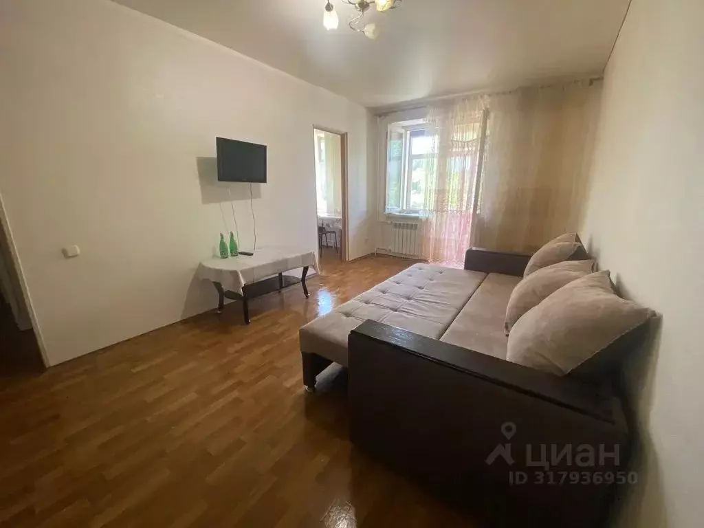 1-к кв. Дагестан, Каспийск ул. Орджоникидзе, 31 (33.0 м) - Фото 0