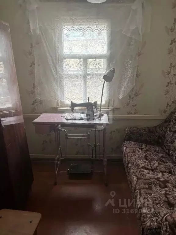 Дом в Белгородская область, Валуйки Школьная ул., 32 (37 м) - Фото 0