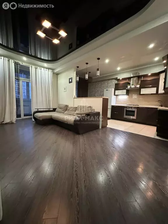 3-комнатная квартира: Брянск, микрорайон Московский, 38/1 (106 м) - Фото 1