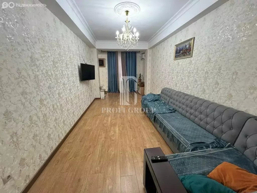 2-комнатная квартира: Махачкала, Газопроводная улица, 11к2 (75 м) - Фото 1