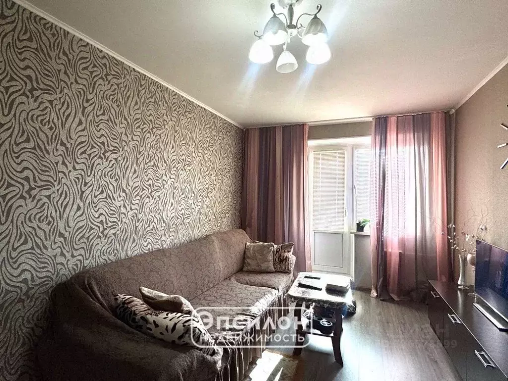 2-к кв. Курская область, Курск просп. Вячеслава Клыкова, 59 (56.0 м) - Фото 1