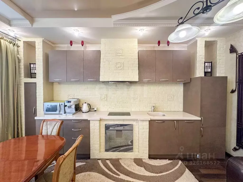 2-к кв. Камчатский край, Петропавловск-Камчатский ул. Топоркова, 9/8 ... - Фото 1