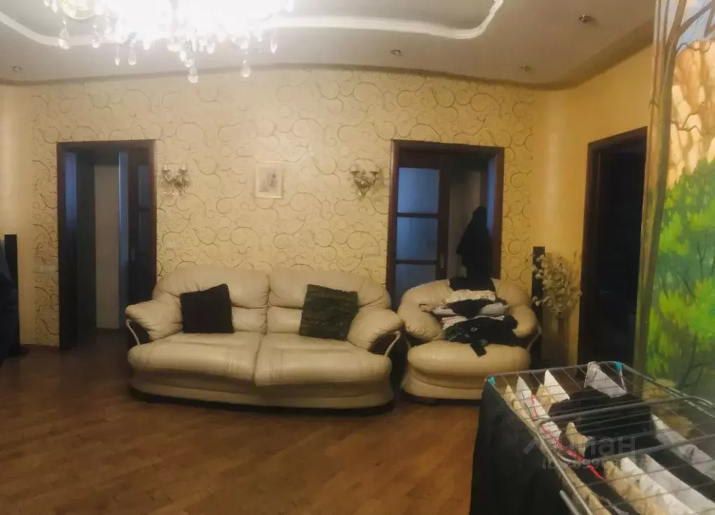 3-к кв. Курская область, Курск ул. Челюскинцев, 25 (125.0 м) - Фото 0