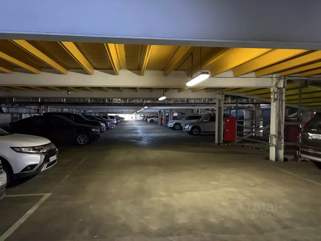 Гараж в Москва Большая Очаковская ул., 7 (13 м) - Фото 1