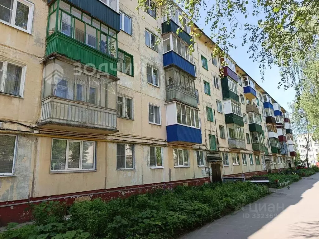 3-к кв. Чувашия, Шумерля Интернациональная ул., 12 (57.4 м) - Фото 1