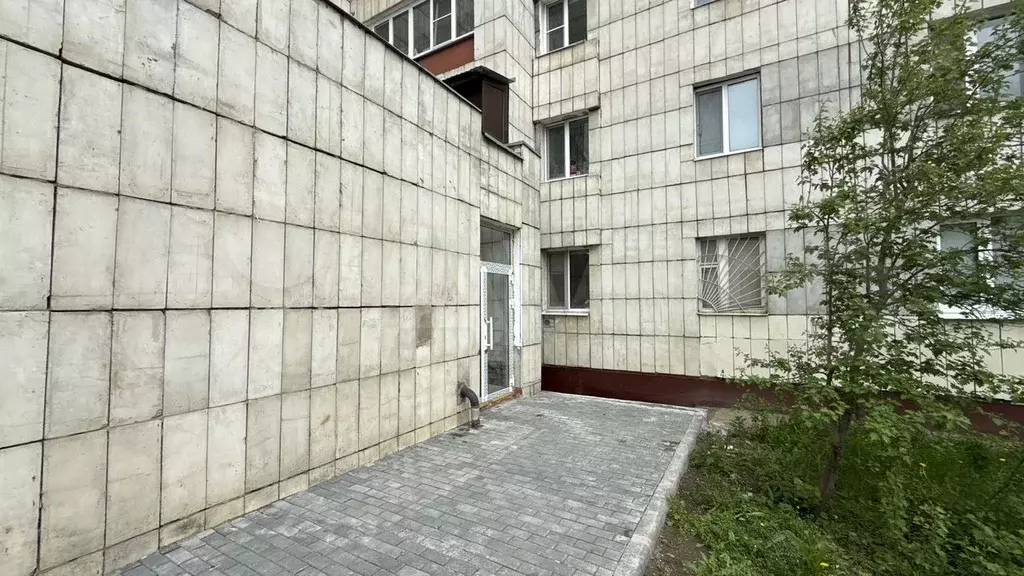 Отдельный вход, доступ 24/7, Мусина,69 - Фото 0