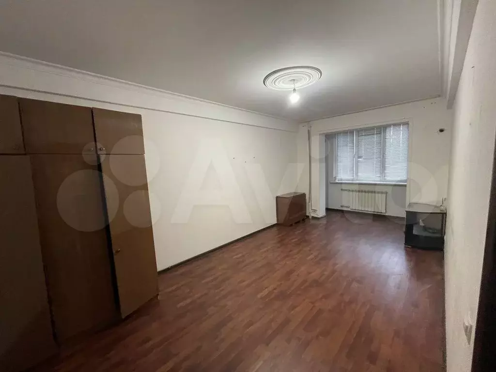 Комната 50 м в 2-к., 3/9 эт. - Фото 0