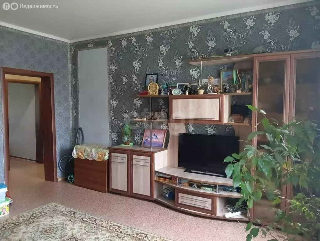 3-комнатная квартира: Абакан, Минусинская улица, 130 (71.7 м) - Фото 1