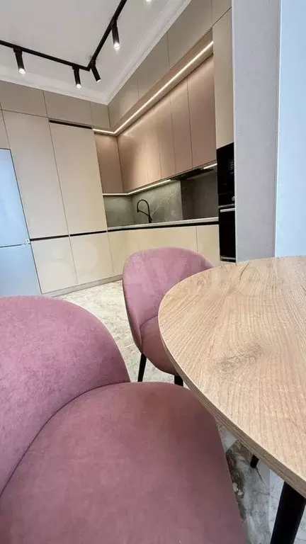 1-к. квартира, 45 м, 8/10 эт. - Фото 1