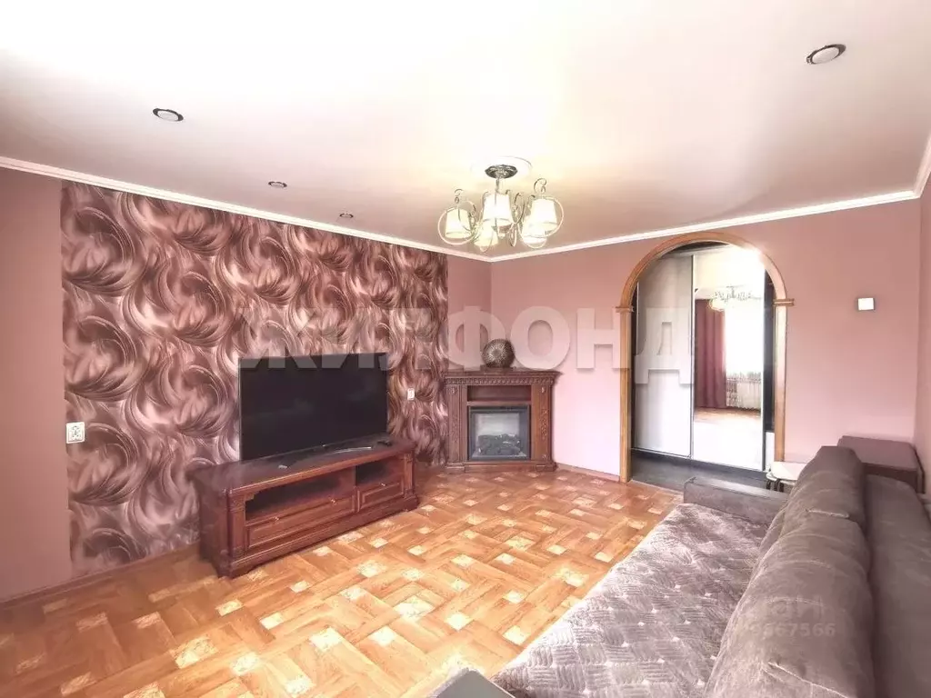 3-к кв. Хакасия, Абакан ул. Чкалова, 13А (59.9 м) - Фото 1