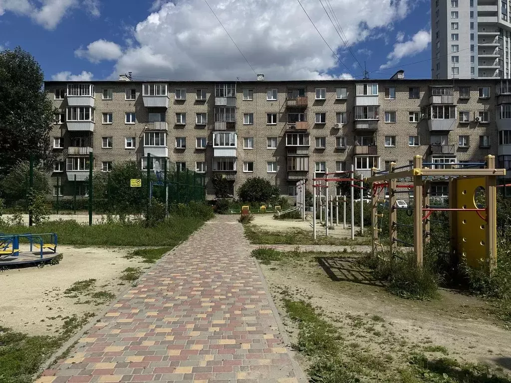 2-к кв. Свердловская область, Екатеринбург пер. Выездной, 2 (42.8 м) - Фото 1
