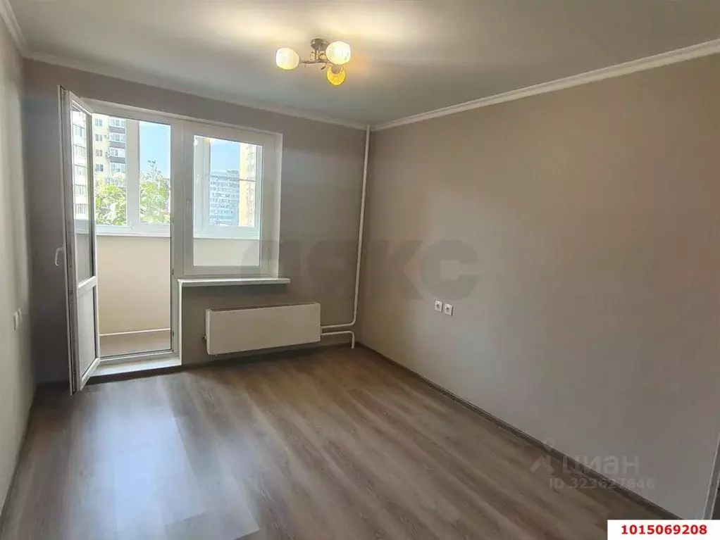 3-к кв. Краснодарский край, Краснодар Юбилейный мкр, наб. ... - Фото 2