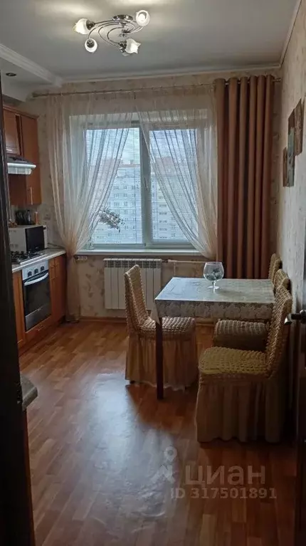 2-к кв. Омская область, Омск просп. Комарова, 3 (52.5 м) - Фото 1