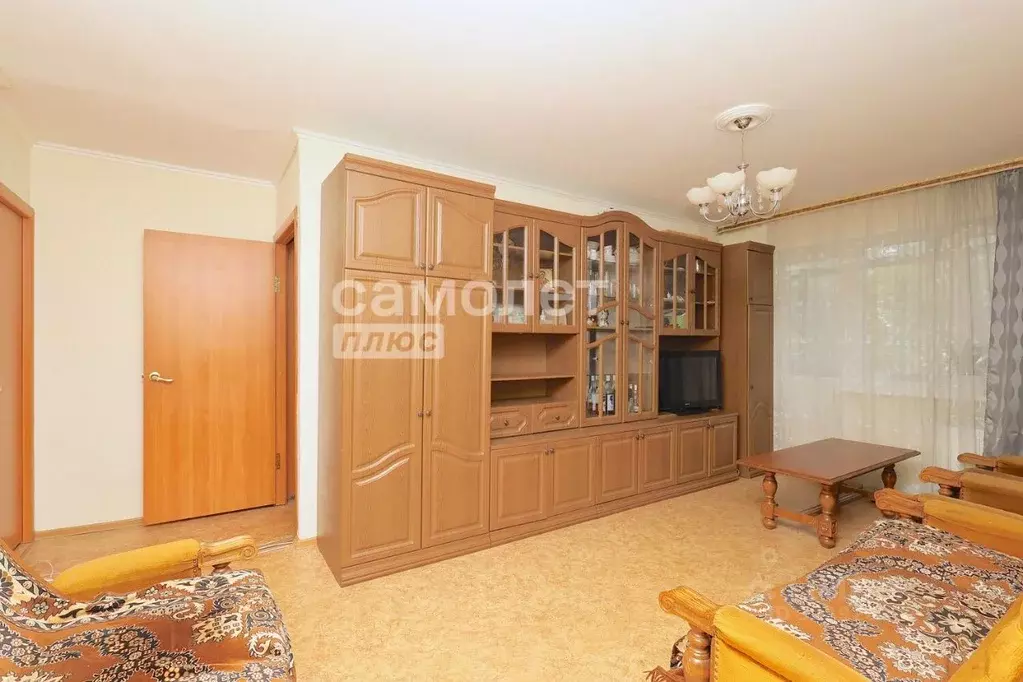 3-к кв. Кемеровская область, Кемерово просп. Ленина, 105 (59.8 м) - Фото 2