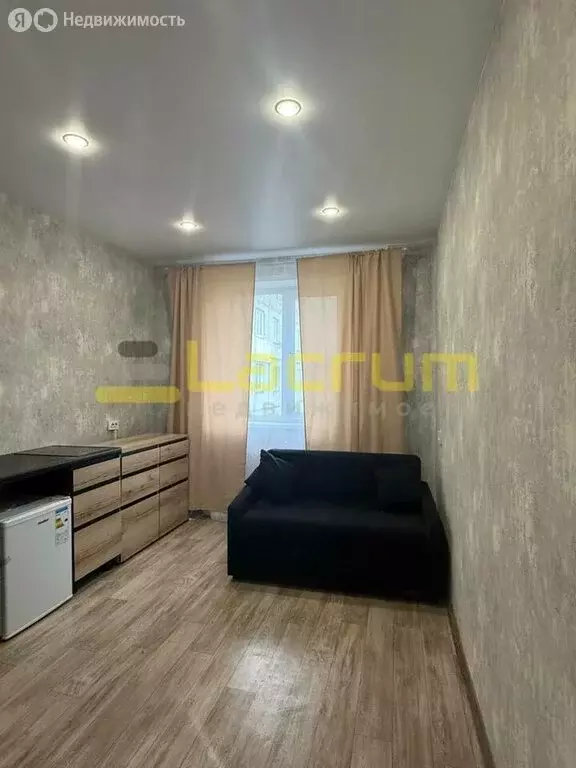 Квартира-студия: Красноярск, улица Железнодорожников, 11 (12 м) - Фото 2