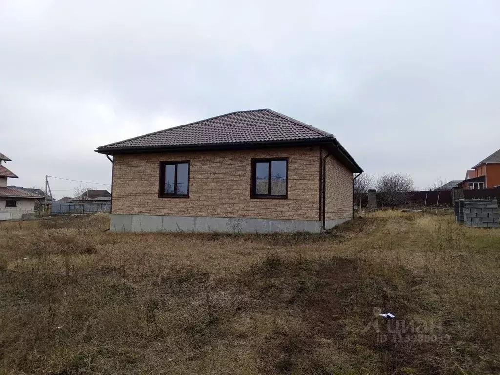 Дом в Белгородская область, Белгородский район, с. Стрелецкое ул. ... - Фото 0