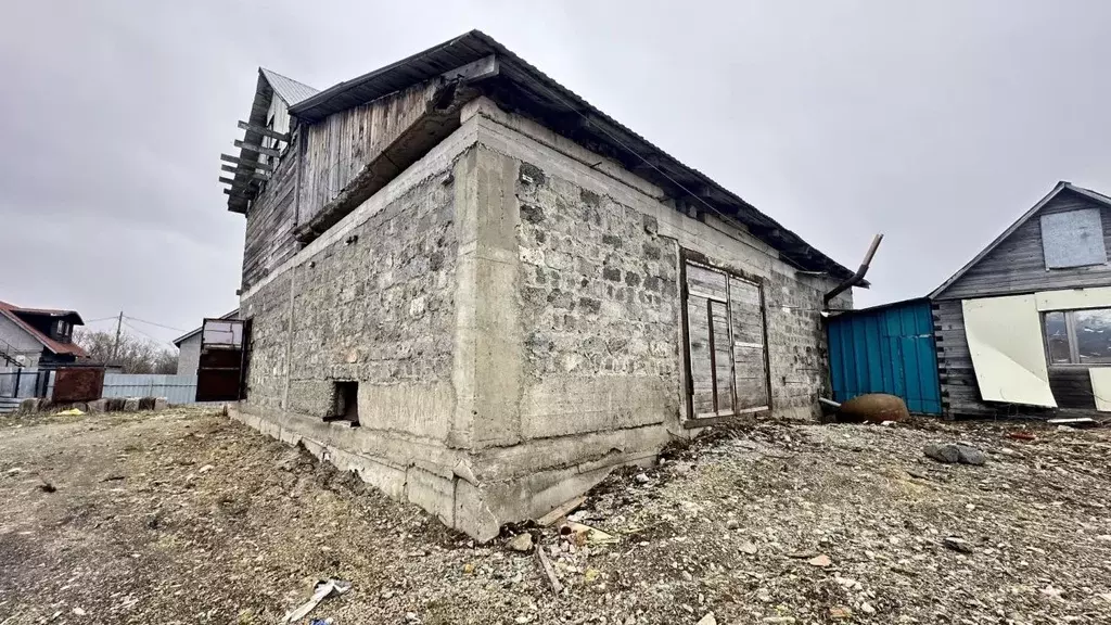Дом в Сахалинская область, Южно-Сахалинск Ягодный пер., 15 (212 м) - Фото 1