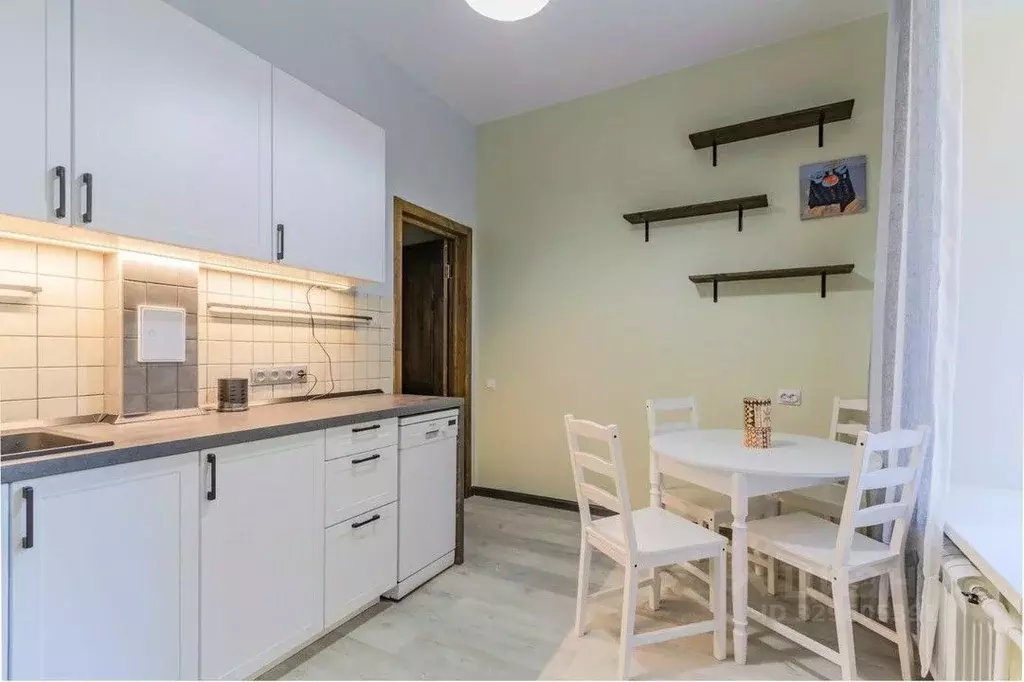 3-к кв. Санкт-Петербург 9-я Васильевского острова линия, 48 (90.0 м) - Фото 1