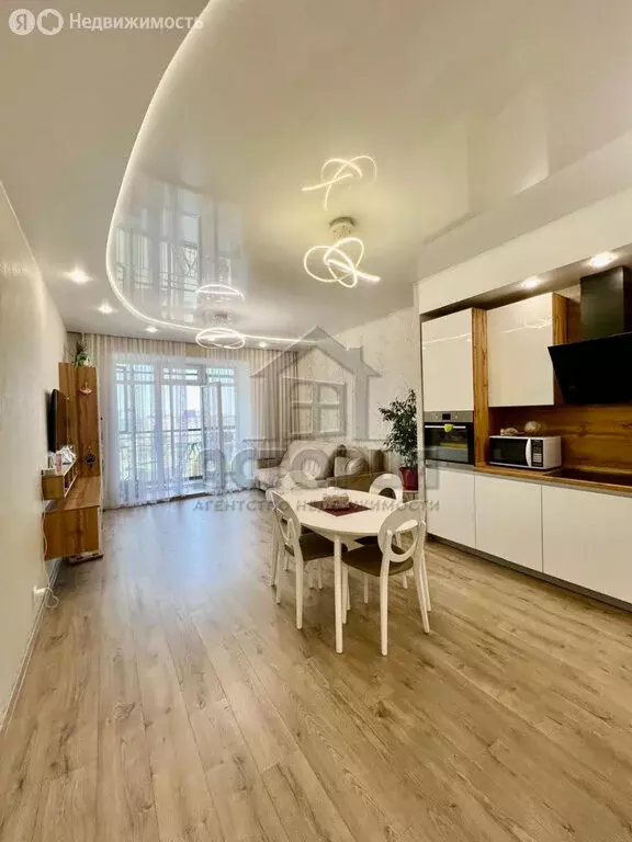 2-комнатная квартира: Красноярск, улица Авиаторов, 21 (61.9 м) - Фото 1