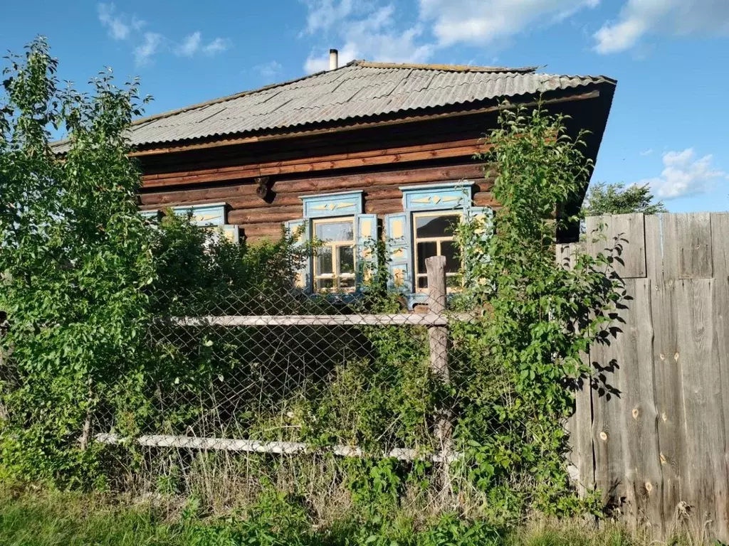 Дом в Курганская область, Юргамышский муниципальный округ, с. Чинеево ... - Фото 0