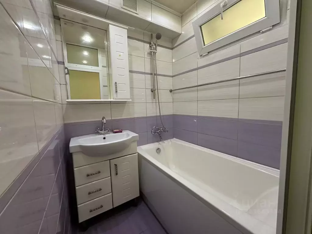 2-к кв. Крым, Керчь ул. Володи Дубинина, 20 (44.0 м) - Фото 1