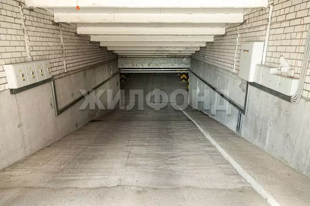 Гараж в Алтайский край, Барнаул ул. Сергея Ускова, 41 (16 м) - Фото 1