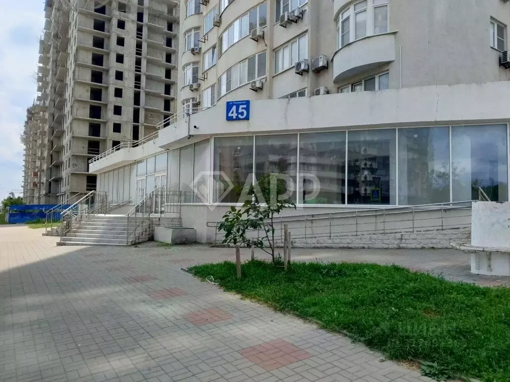 Торговая площадь в Краснодарский край, Новороссийск 15-й мкр,  (35 м) - Фото 1