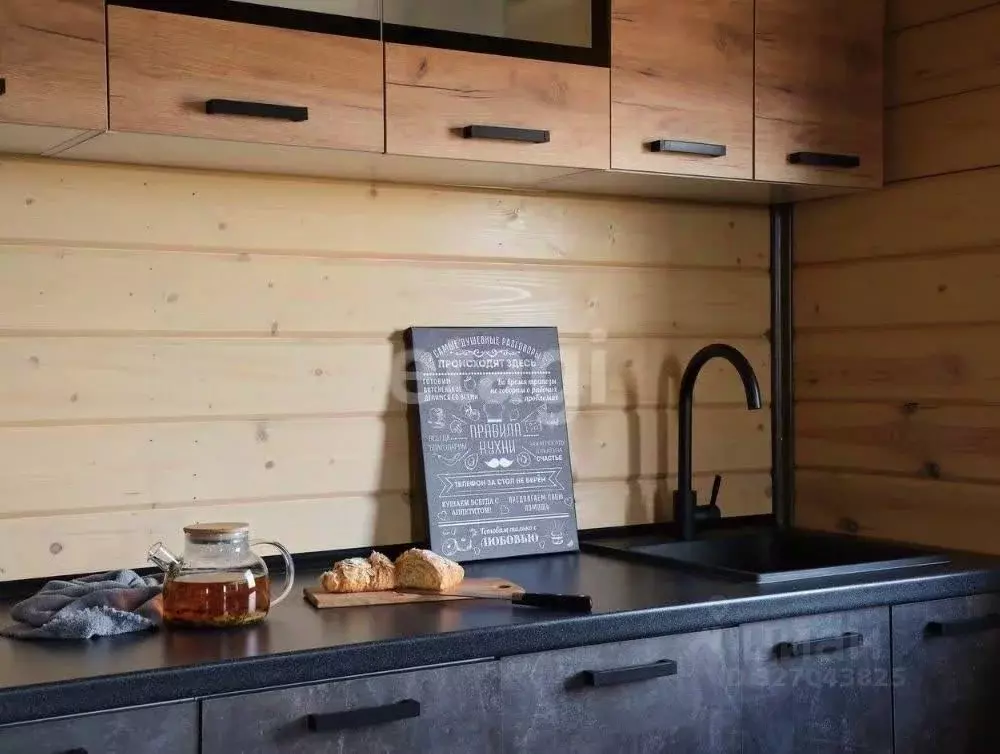 Дом в Калужская область, Боровский муниципальный округ, У реки кп  (60 ... - Фото 2