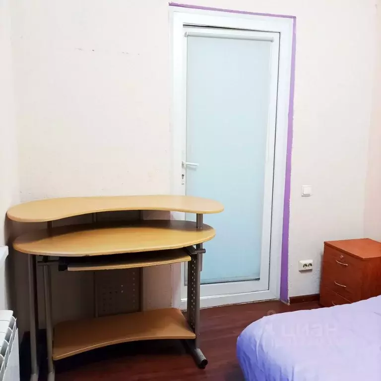 Комната Свердловская область, Екатеринбург ул. Пехотинцев, 7 (10.0 м) - Фото 2