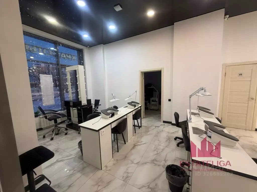 Помещение свободного назначения в Москва ул. Наташи Качуевской, 5 (130 ... - Фото 1