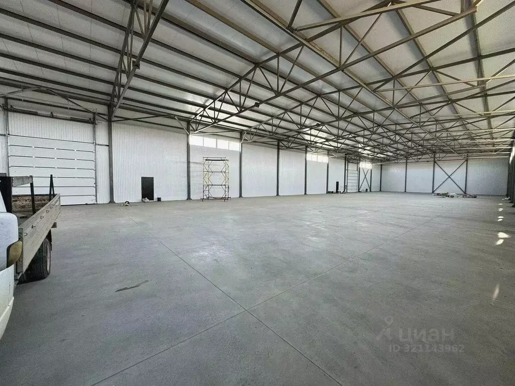 Склад в Краснодарский край, Краснодар пос. Дружелюбный, ул. ... - Фото 1