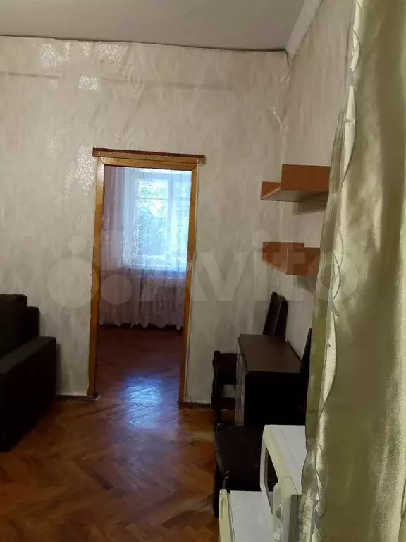 Комната 32 м в 6-к., 1/2 эт. - Фото 1