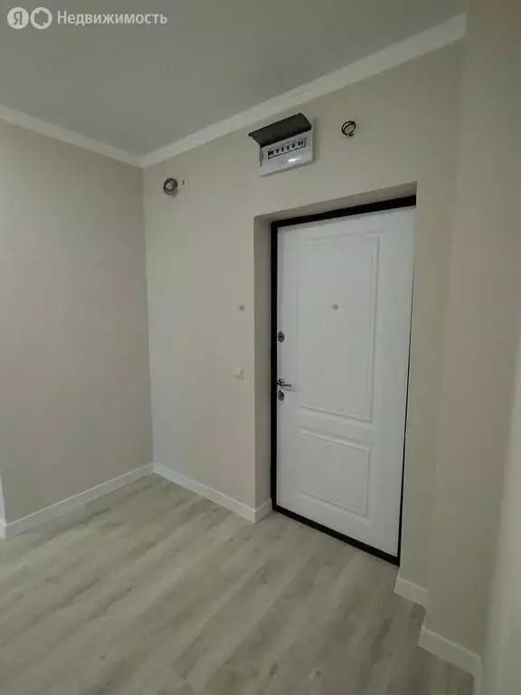 2-комнатная квартира: Краснодар, Домбайская улица, 55к6 (50 м) - Фото 1
