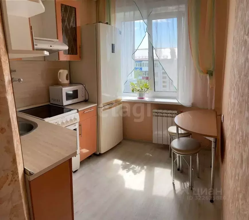 2-к кв. Сахалинская область, Южно-Сахалинск ул. имени Космонавта ... - Фото 0