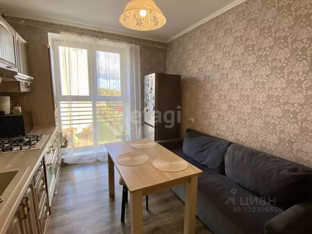 2-к кв. Калининградская область, Гурьевск ул. Каштановая, 13 (56.5 м) - Фото 2