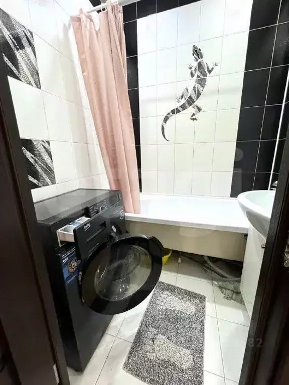 2-к кв. Ямало-Ненецкий АО, Ноябрьск Советская ул., 63 (47.7 м) - Фото 2