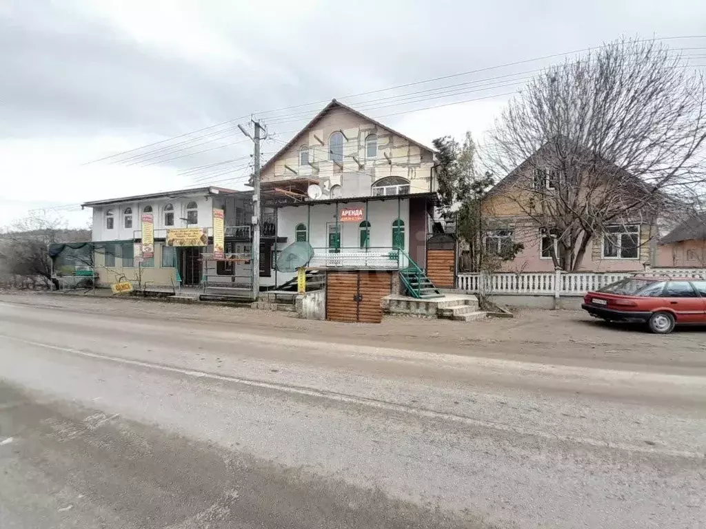 Помещение свободного назначения в Крым, Бахчисарайский район, с. ... - Фото 2