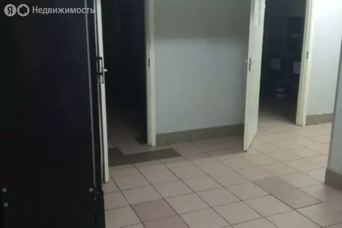 Помещение свободного назначения (186 м) - Фото 0