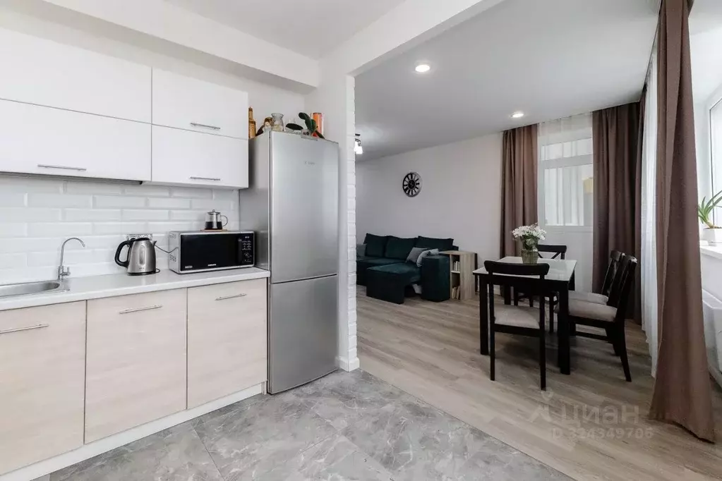 3-к кв. Свердловская область, Екатеринбург ул. Библиотечная, 50А (91.2 ... - Фото 1