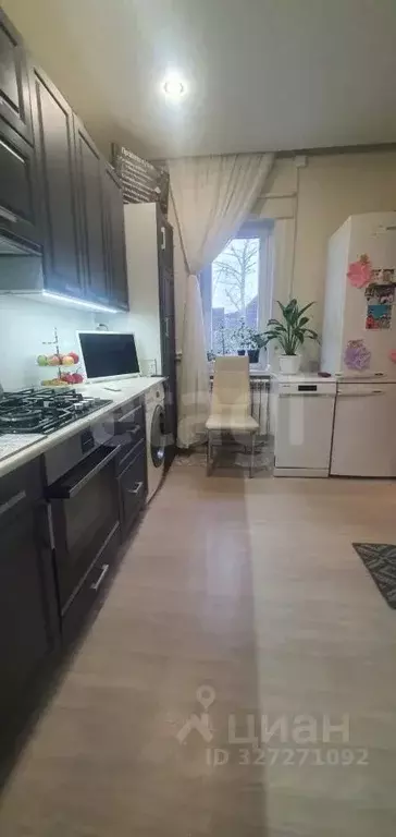 3-к кв. Псковская область, Печоры Юрьевская ул., 56 (58.9 м) - Фото 2