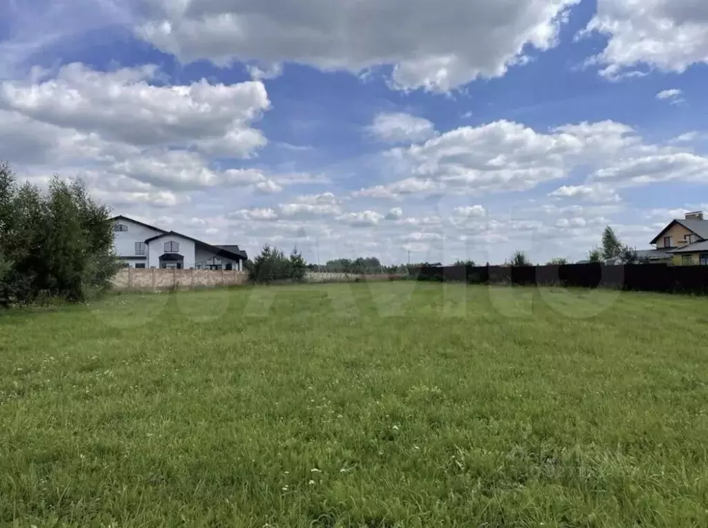 Участок в Московская область, Волоколамский муниципальный округ, д. ... - Фото 1
