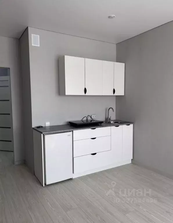 Студия Хакасия, Абакан ул. Генерала Тихонова, 8/2 (32.0 м) - Фото 1