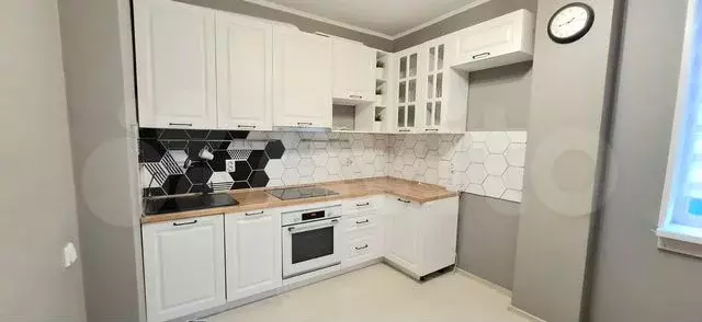 2-к. квартира, 55 м, 3/16 эт. - Фото 0