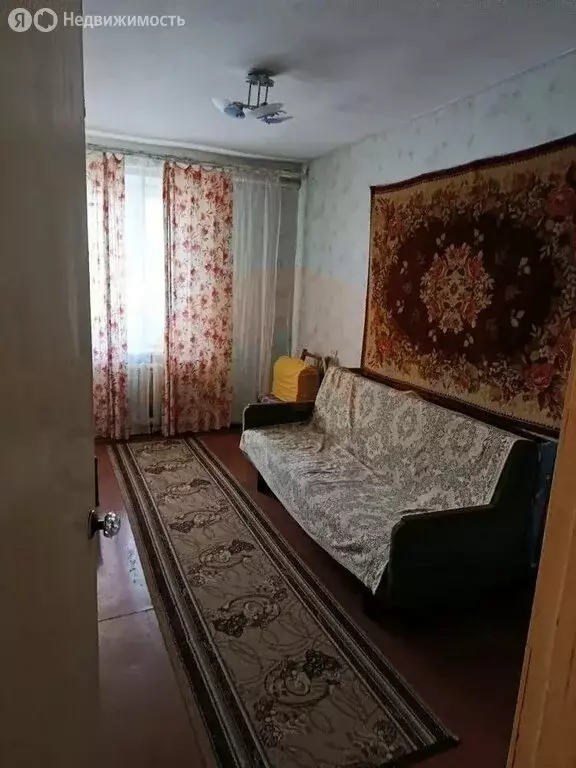 3-комнатная квартира: Саки, улица Гайнутдинова, 9 (59.4 м) - Фото 1