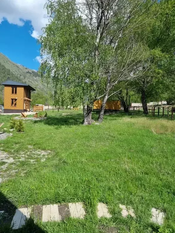 Дом в Карачаево-Черкесия, Теберда Карачаевский городской округ, ... - Фото 0